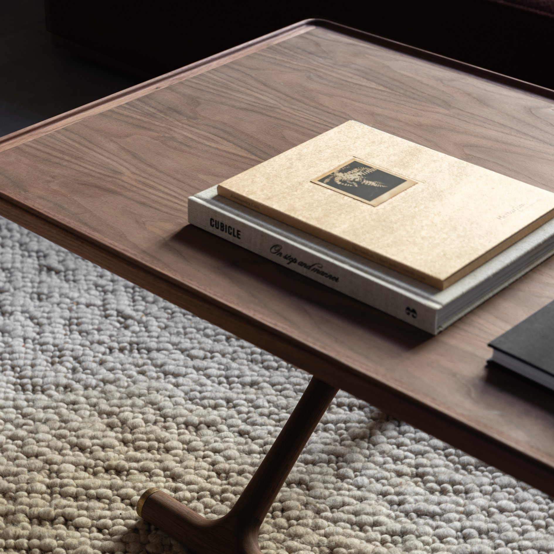 SAVE 20% Jäger Lounge Table